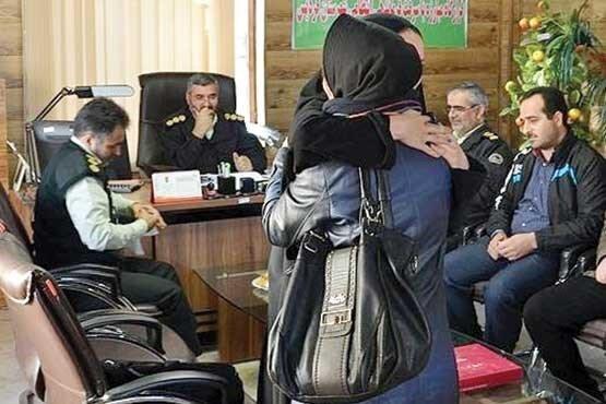 عکس ، ماجرای مادر و دختری که پس از 22 سال همدیگر را دیدند