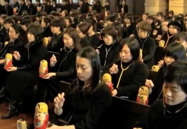 قطعه Ode to Joy بتهوون با 167 ترمین در داخل عروسک های ماتریوشکا در ژاپن اجرا شد