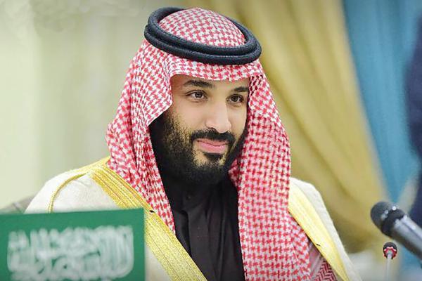 عکس ، پوشش جنجال ساز بن سلمان ؛ لباس جنجالی ولیعهد عربستان را ببینید